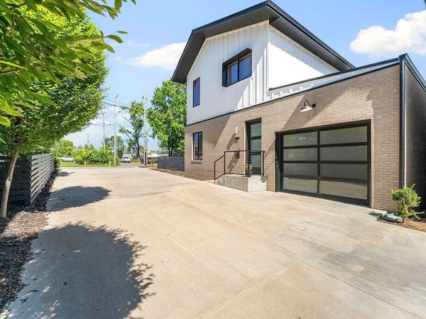 614 NW Bike Court , Bentonville, AR 72712