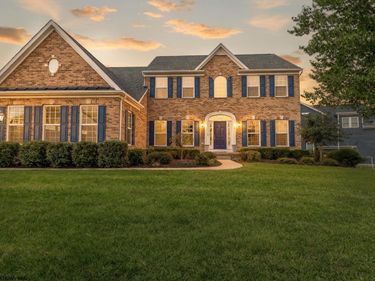 77 Falling Water Lane, Morgantown, WV 26508