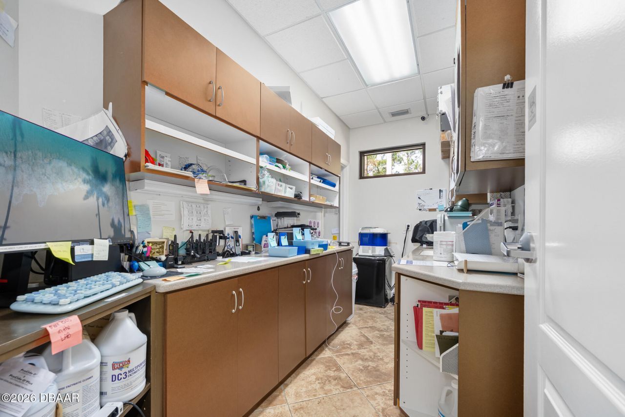 1667 N Clyde Morris Boulevard, Daytona Beach, FL 32117 Photo