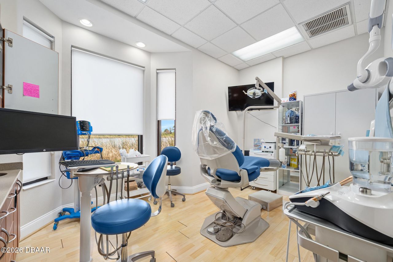 1667 N Clyde Morris Boulevard, Daytona Beach, FL 32117 Photo