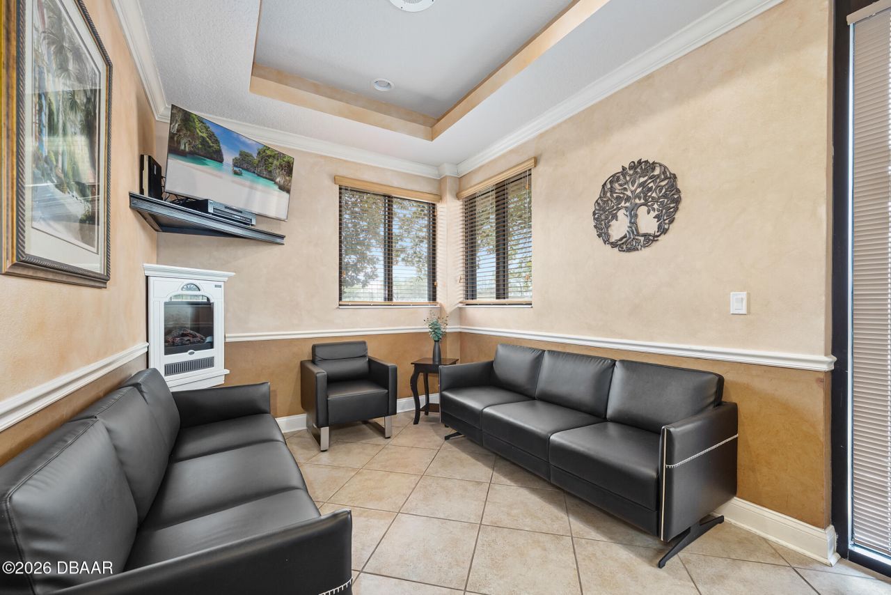 1667 N Clyde Morris Boulevard, Daytona Beach, FL 32117 Photo