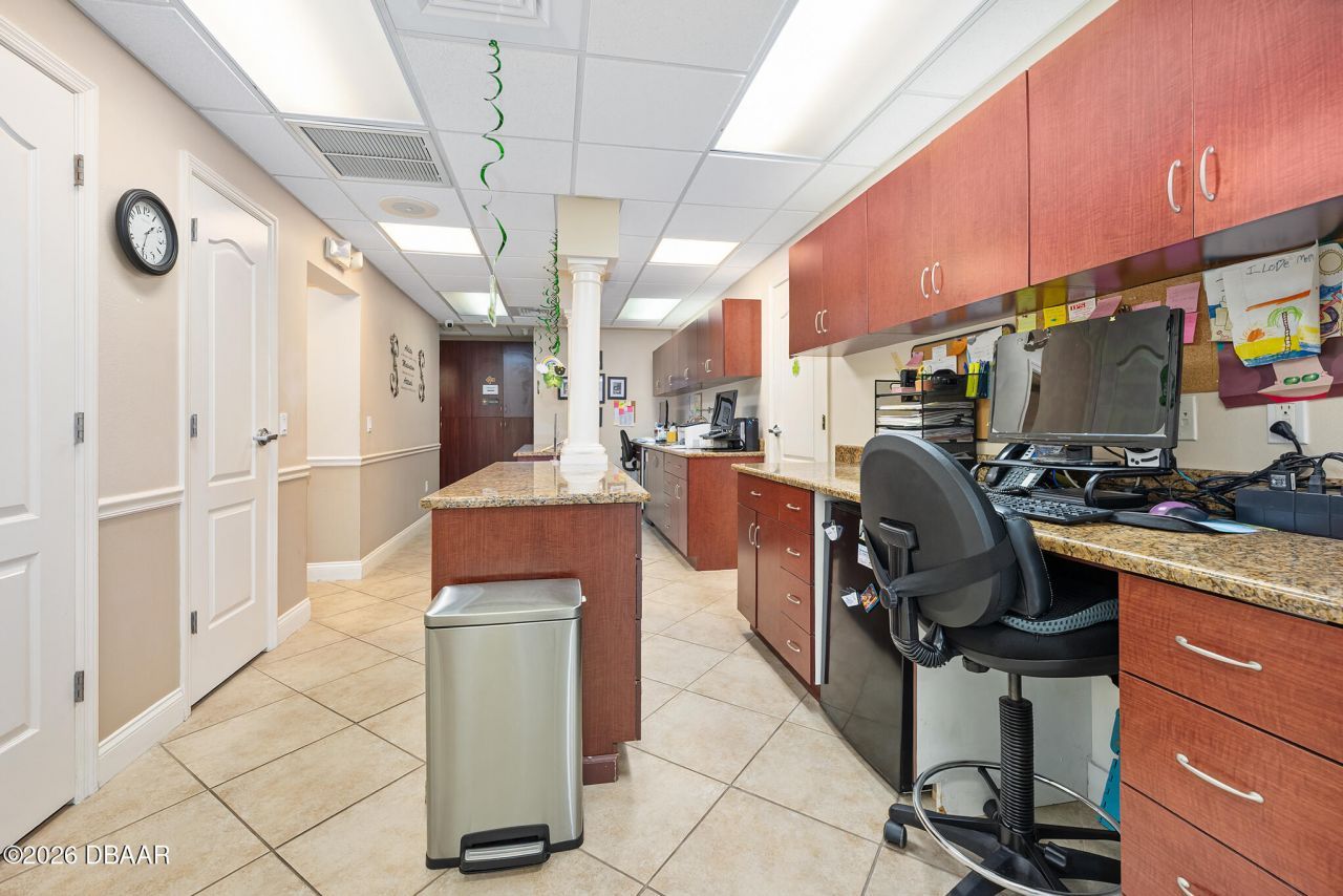 1667 N Clyde Morris Boulevard, Daytona Beach, FL 32117 Photo