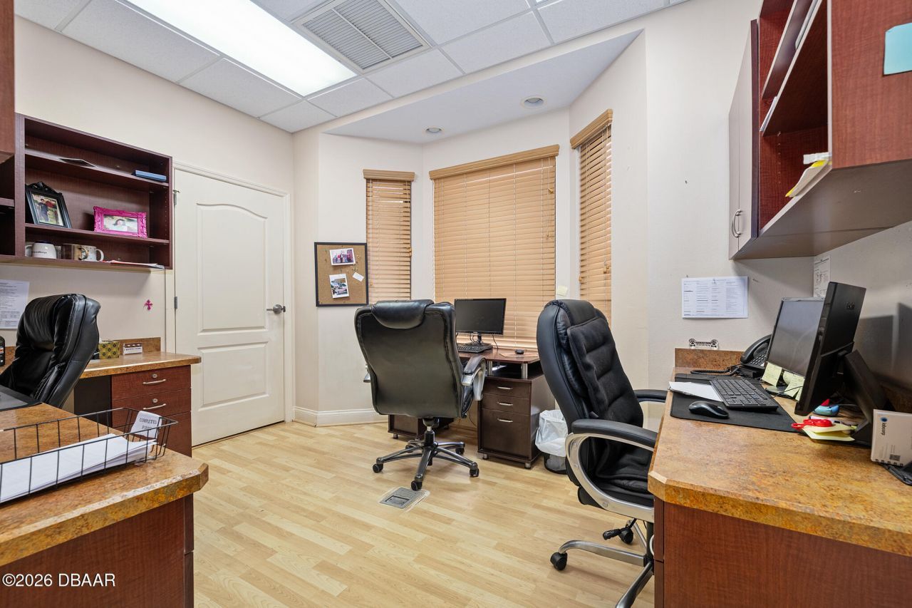 1667 N Clyde Morris Boulevard, Daytona Beach, FL 32117 Photo