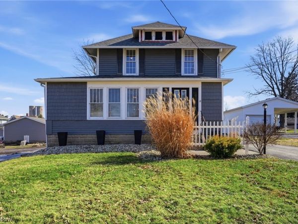 209 Pleasant Street, Bellevue, OH 44811