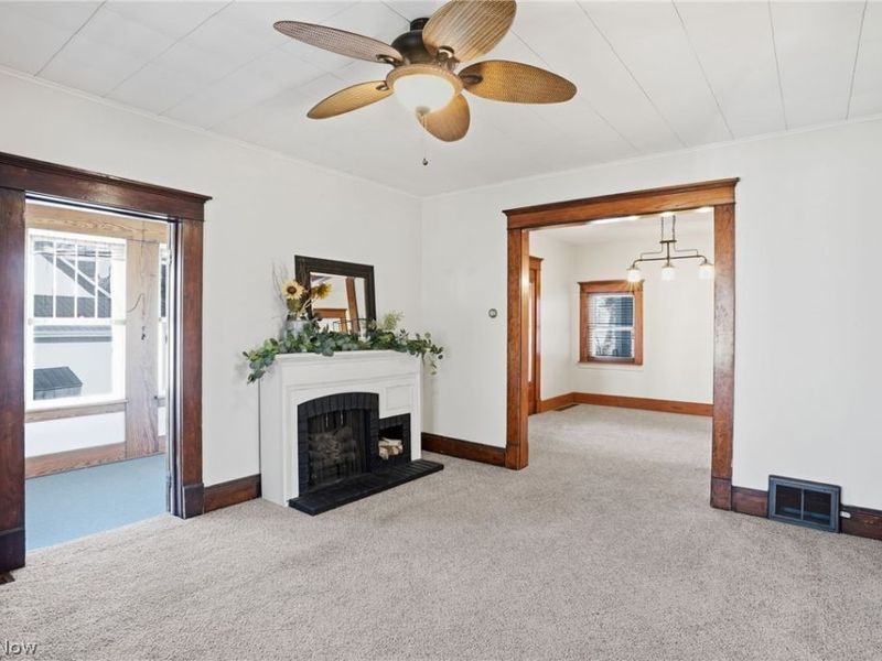 209 Pleasant Street, Bellevue, OH 44811 Photo 10