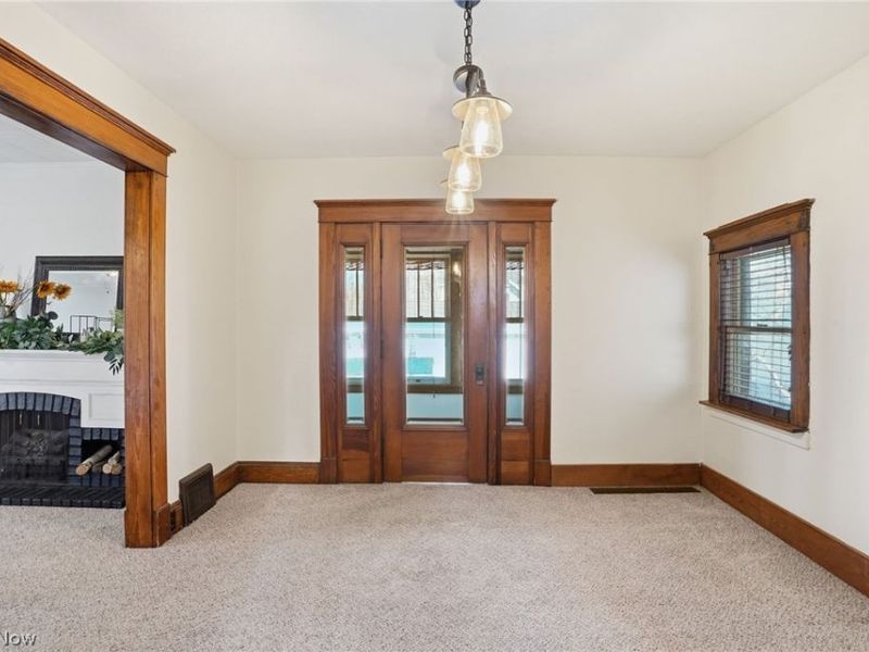 209 Pleasant Street, Bellevue, OH 44811 Photo 13