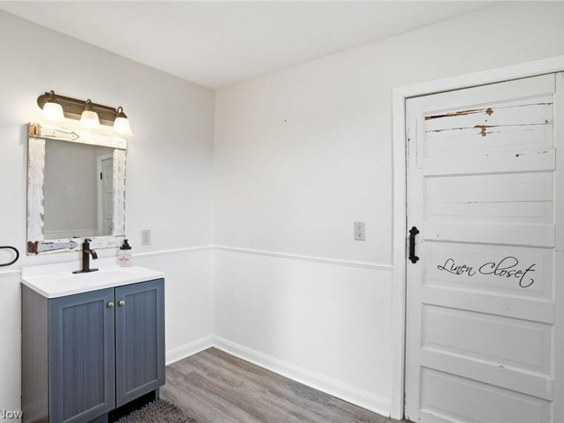 209 Pleasant Street, Bellevue, OH 44811 Photo 26