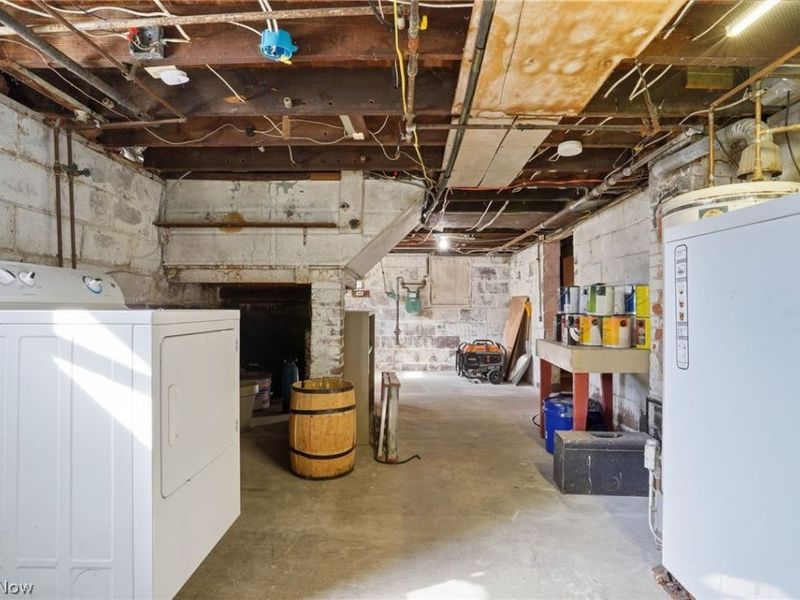 209 Pleasant Street, Bellevue, OH 44811 Photo 40