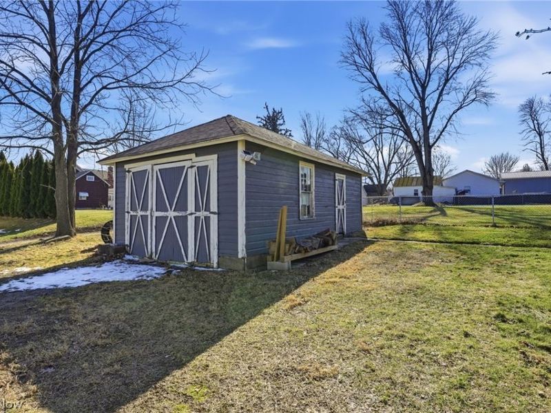 209 Pleasant Street, Bellevue, OH 44811 Photo 49