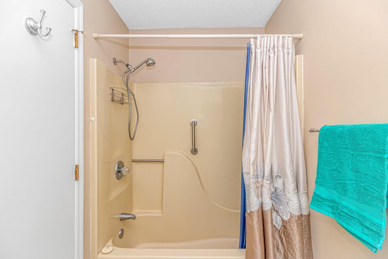 3700 Golf Colony Lane  Photo 19