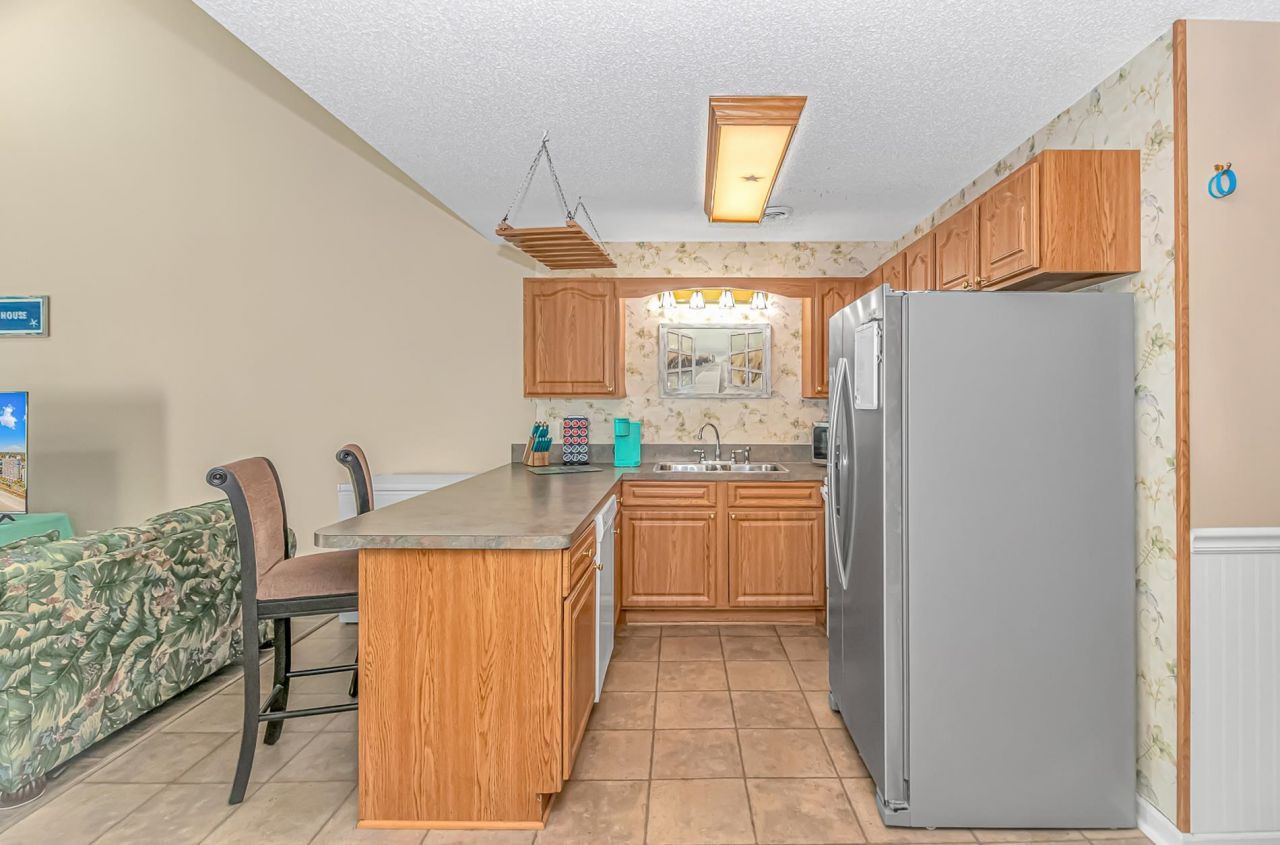 3700 Golf Colony Lane  Photo 6