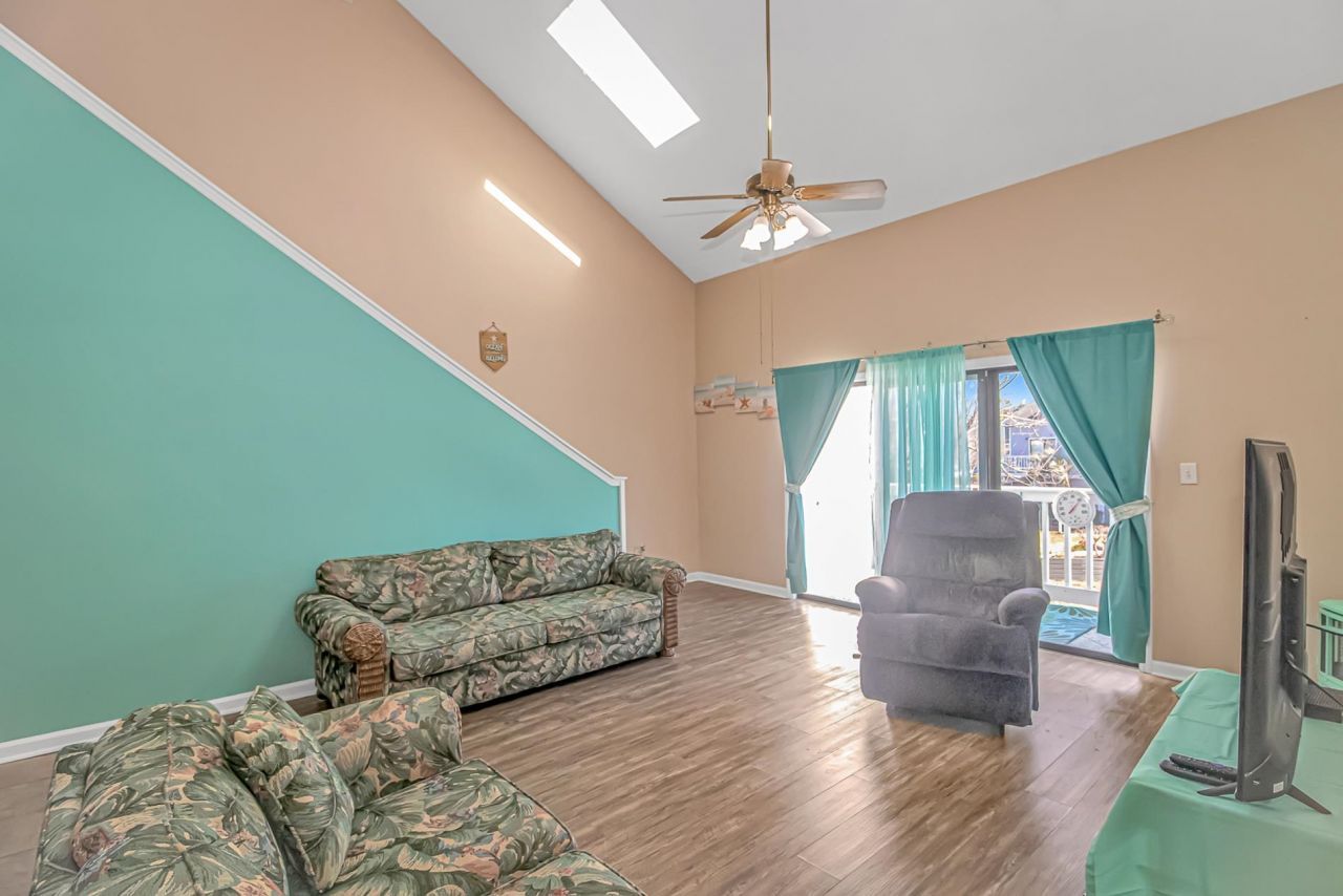 3700 Golf Colony Lane  Photo 9