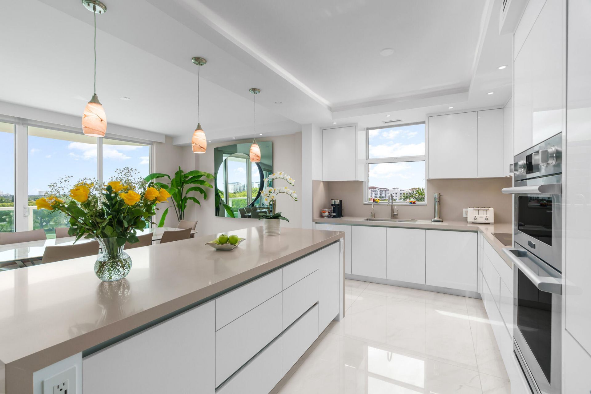 550 SE Mizner Boulevard, Unit B603, Boca Raton, FL 33432 Photo