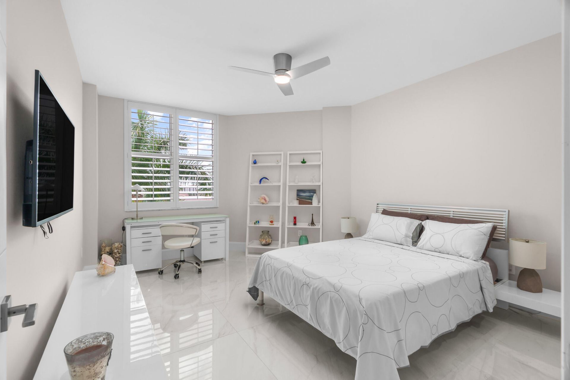 550 SE Mizner Boulevard, Unit B603, Boca Raton, FL 33432 Photo