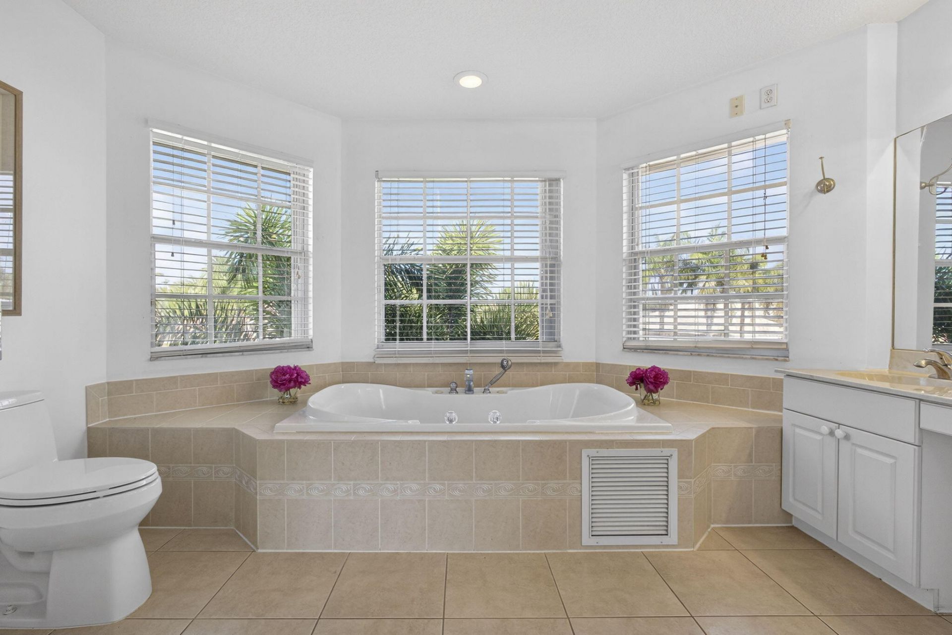 123 Fernwood Crescent, Royal Palm Beach, FL 33411 Photo