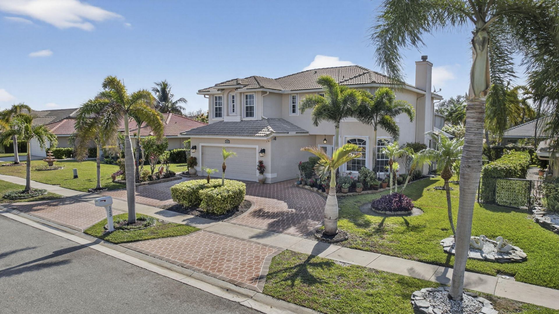 123 Fernwood Crescent, Royal Palm Beach, FL 33411 Photo