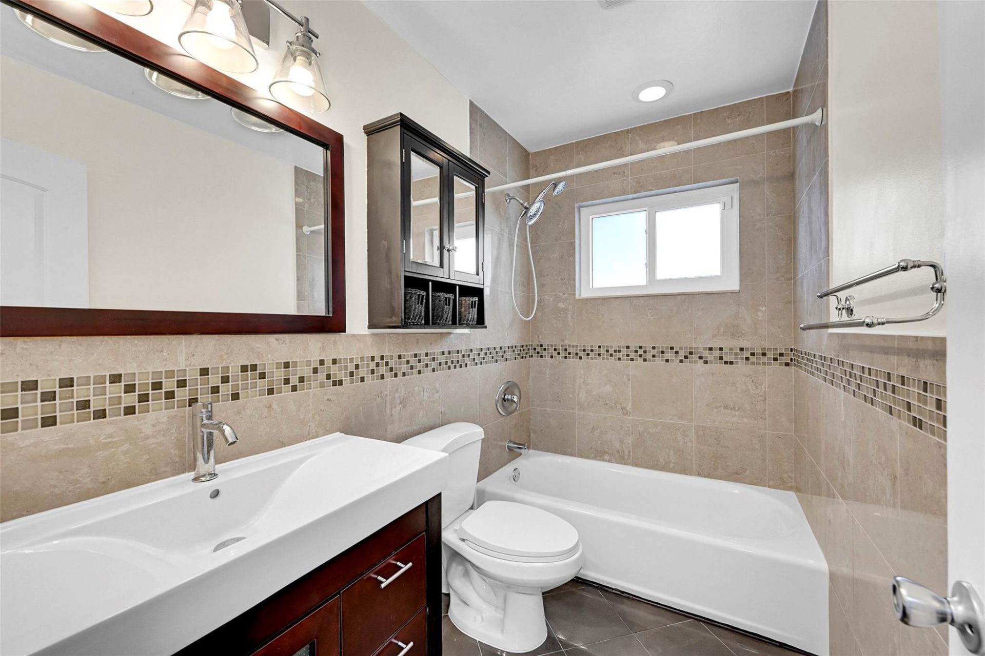 4620 NE 1st Ter, Fort Lauderdale, FL 33334 Photo