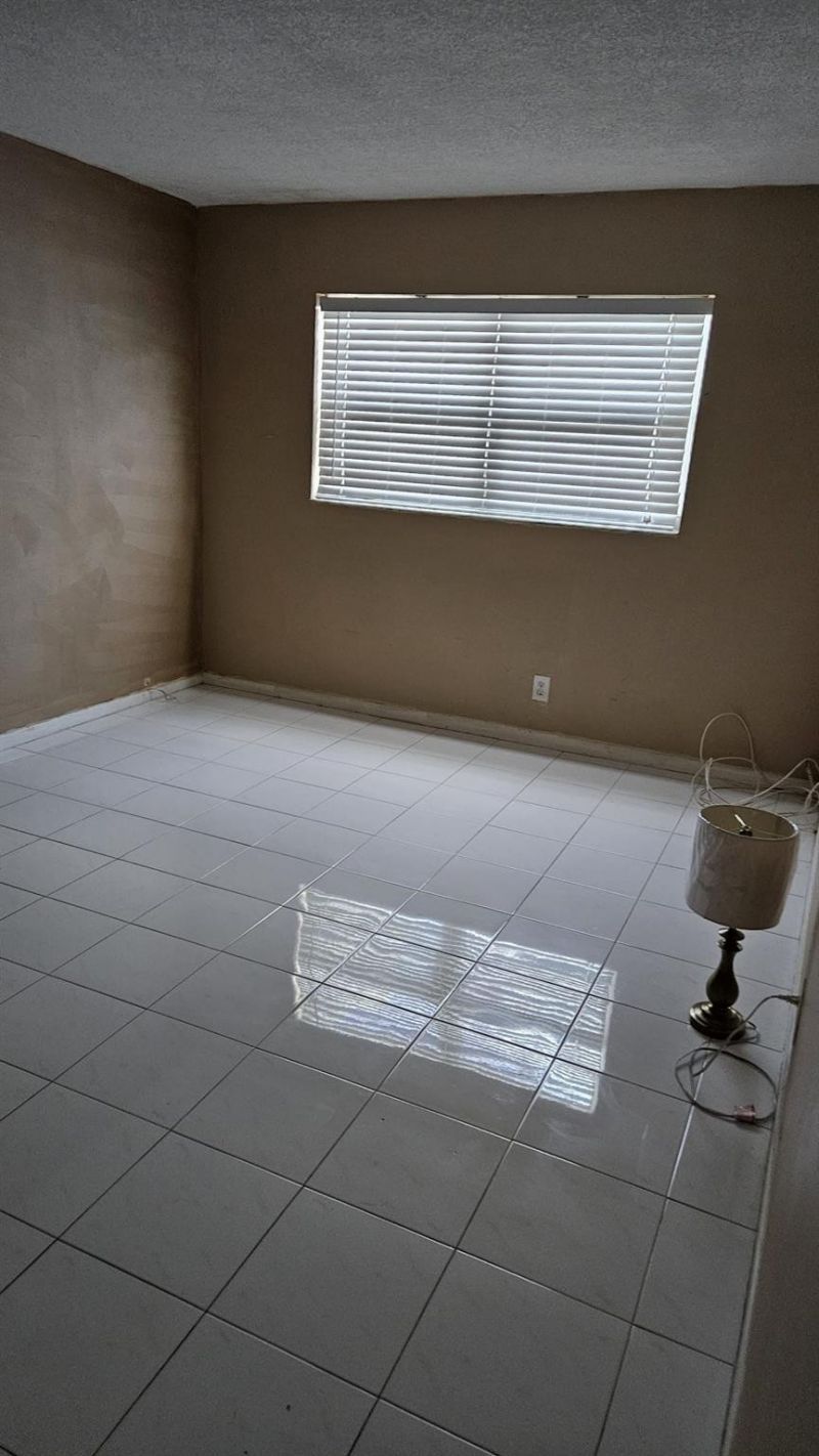 4042 NW 19th St, Unit F411, Fort Lauderdale, FL 33313 Photo