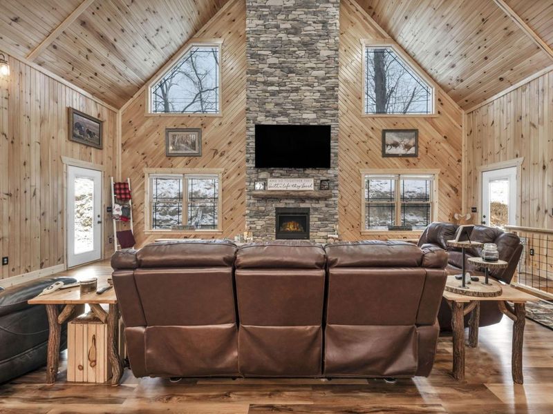 670 Natchez Lane , Sugar Grove, OH 43155 Photo 9