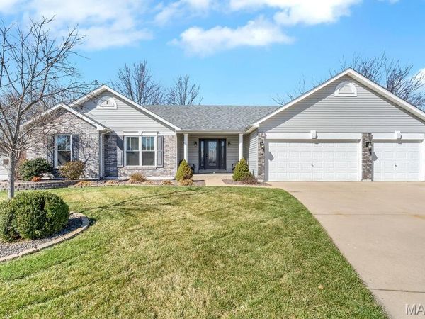3 Pinehurst Forest Court, O'Fallon, MO 63366