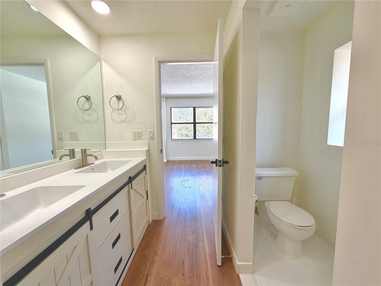 994 N Beneva Road, Unit T2, Sarasota, FL 34232 Photo