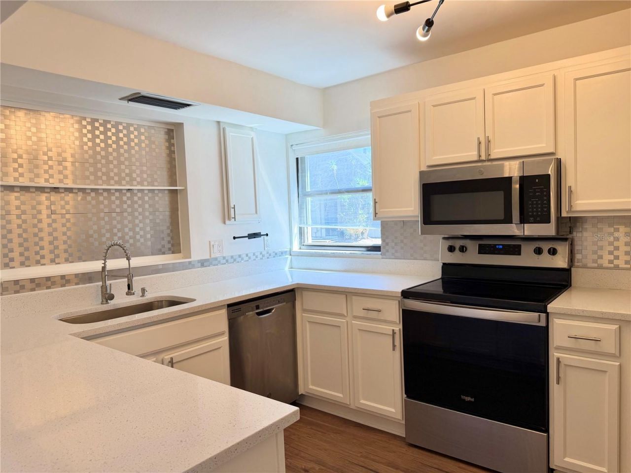 994 N Beneva Road, Unit T2, Sarasota, FL 34232 Photo