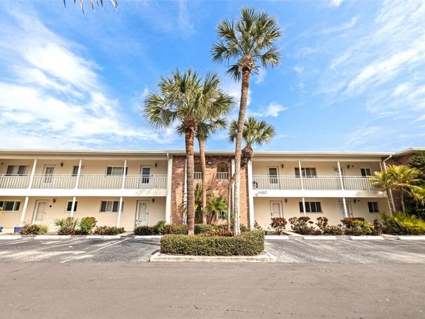 4480 OVERLOOK DRIVE NE, Unit 10, ST PETERSBURG, FL 33703