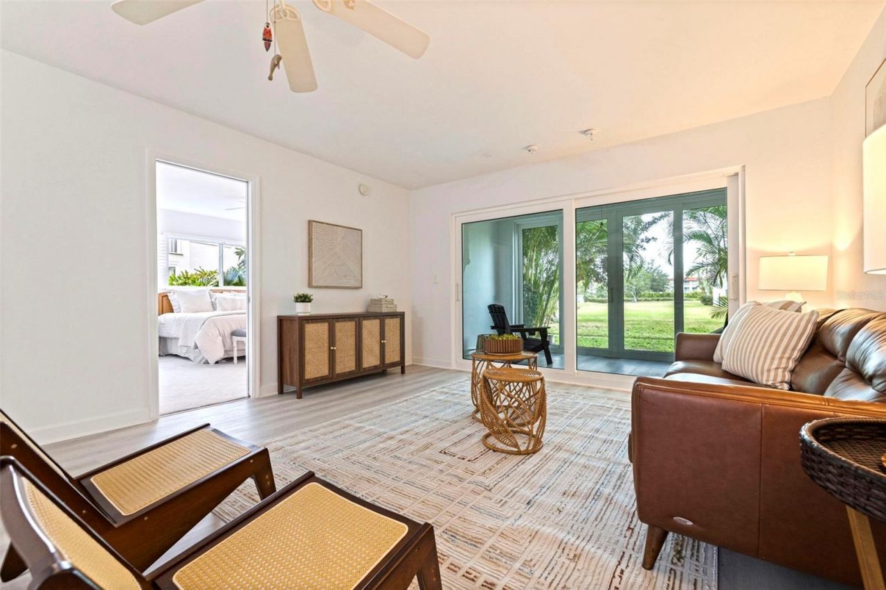 4480 Overlook Drive Ne, Unit 10, Saint Petersburg, FL 33703 Photo