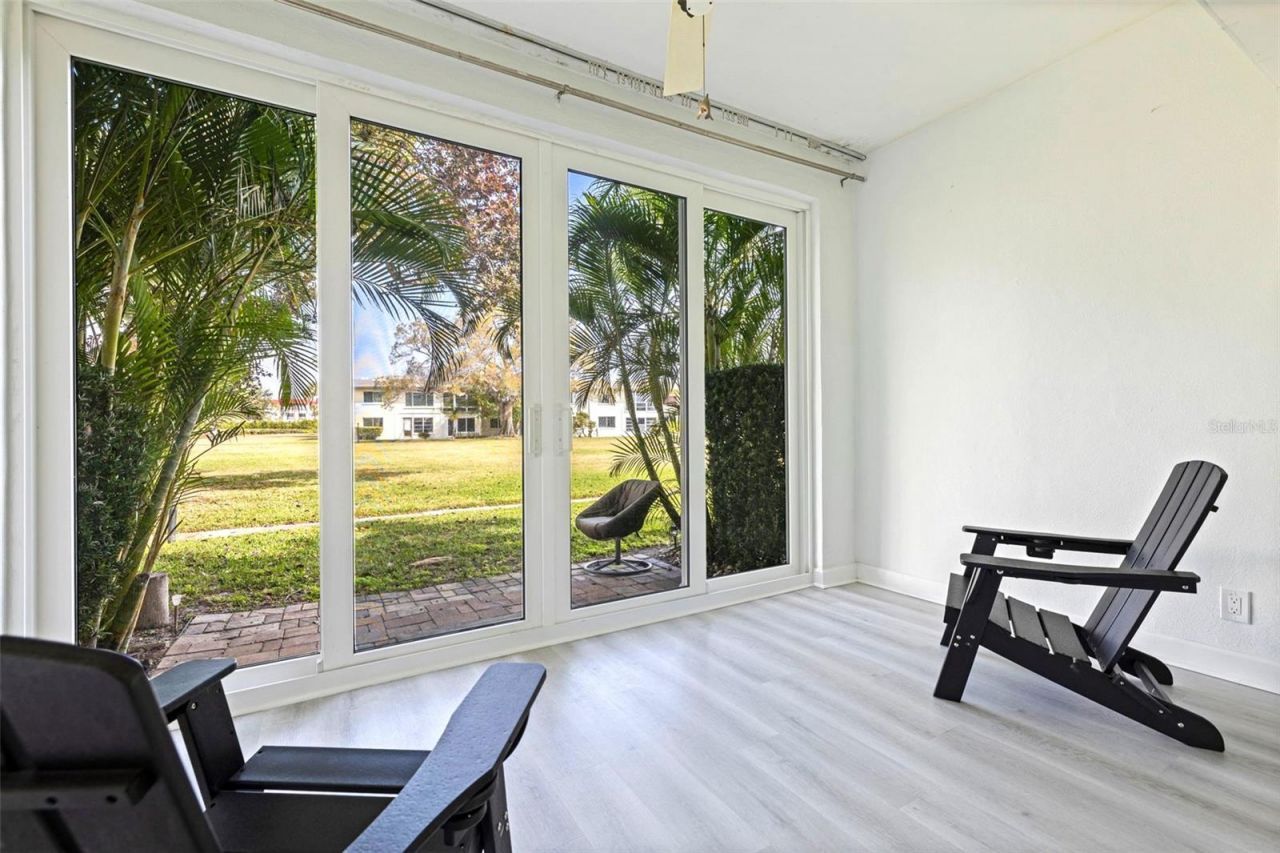 4480 Overlook Drive Ne, Unit 10, Saint Petersburg, FL 33703 Photo