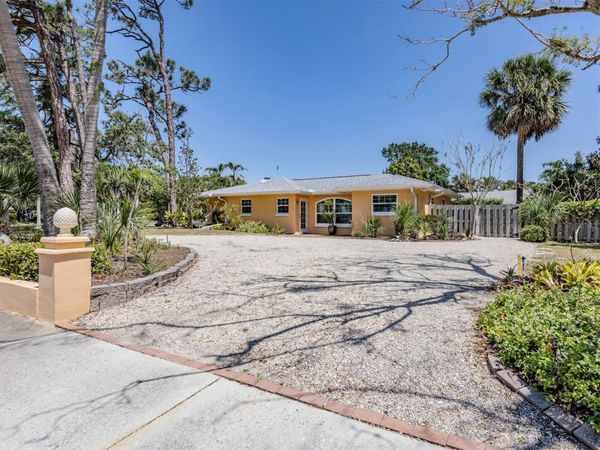 337 HARBOR DRIVE S, VENICE, FL 34285