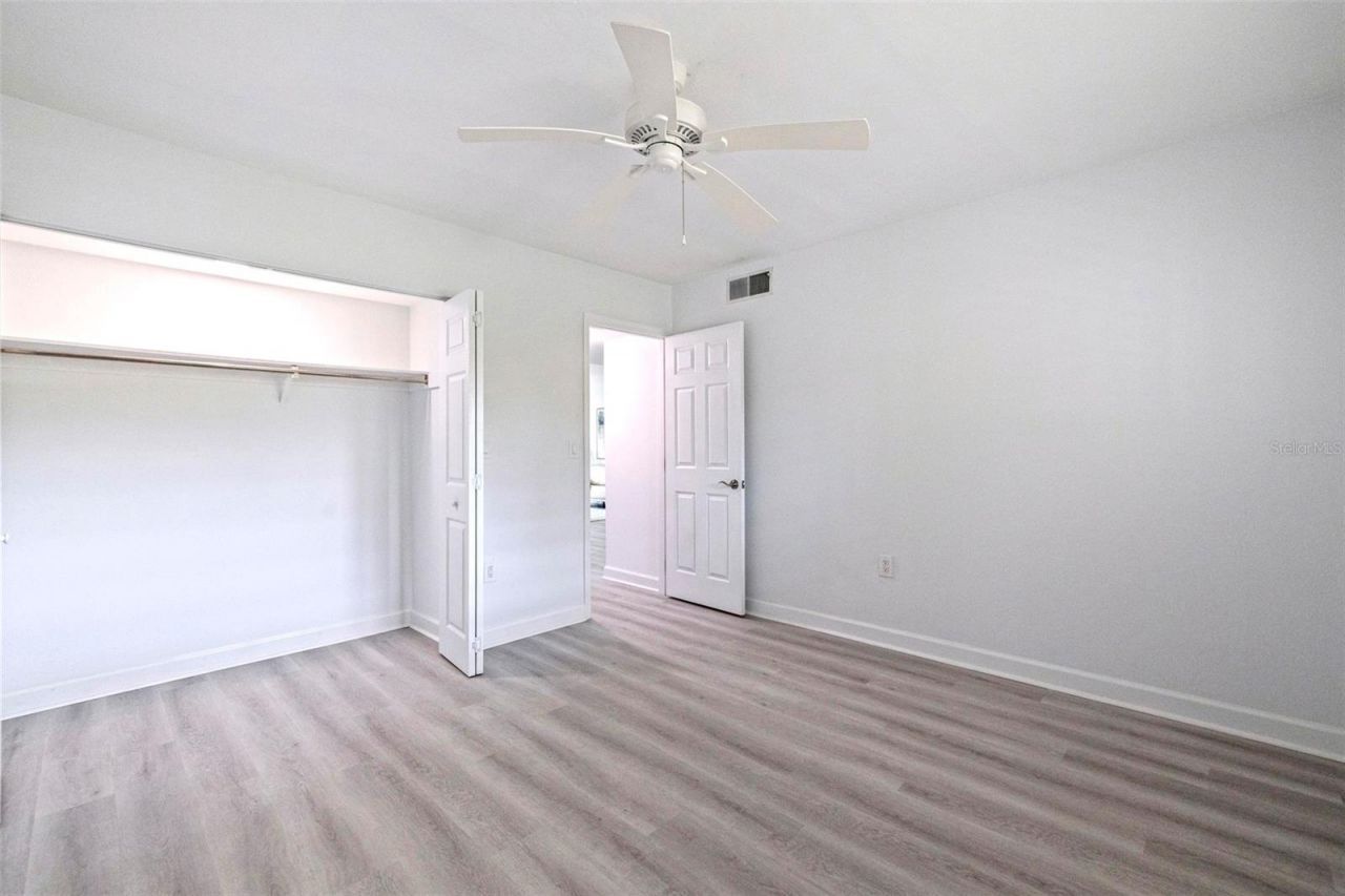 4480 Overlook Drive Ne, Unit 12, Saint Petersburg, FL 33703 Photo