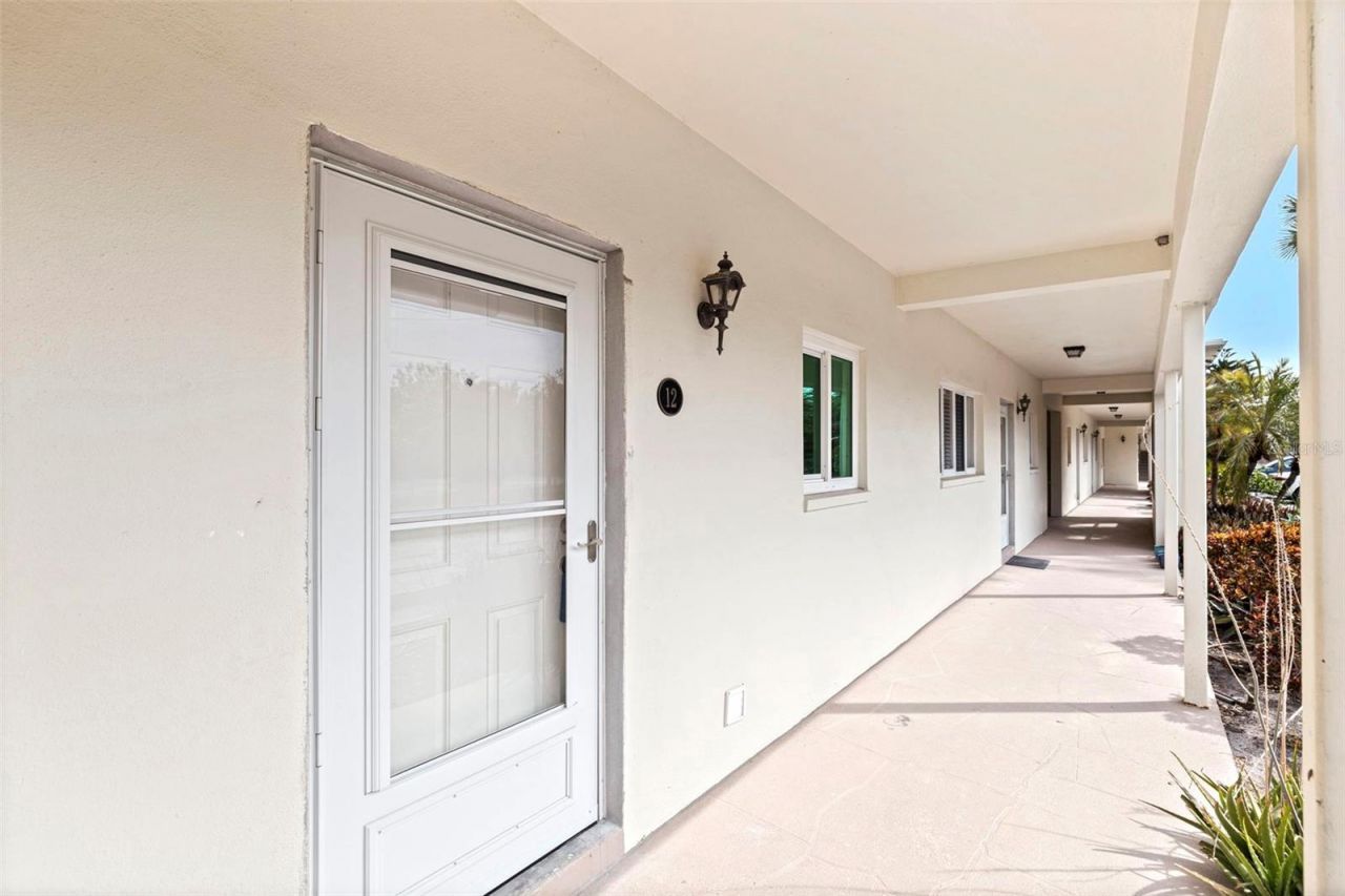 4480 Overlook Drive Ne, Unit 12, Saint Petersburg, FL 33703 Photo