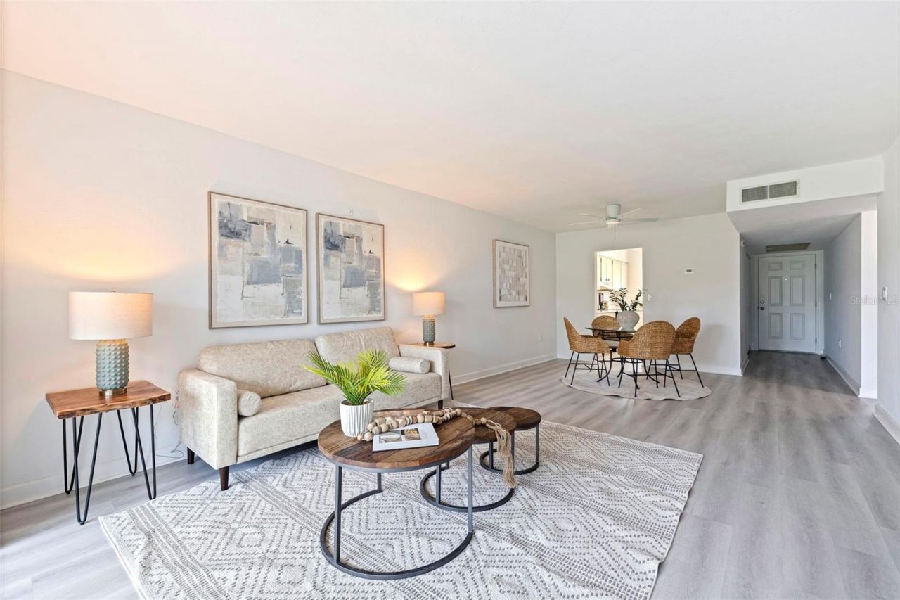 4480 Overlook Drive Ne, Unit 12, Saint Petersburg, FL 33703 Photo