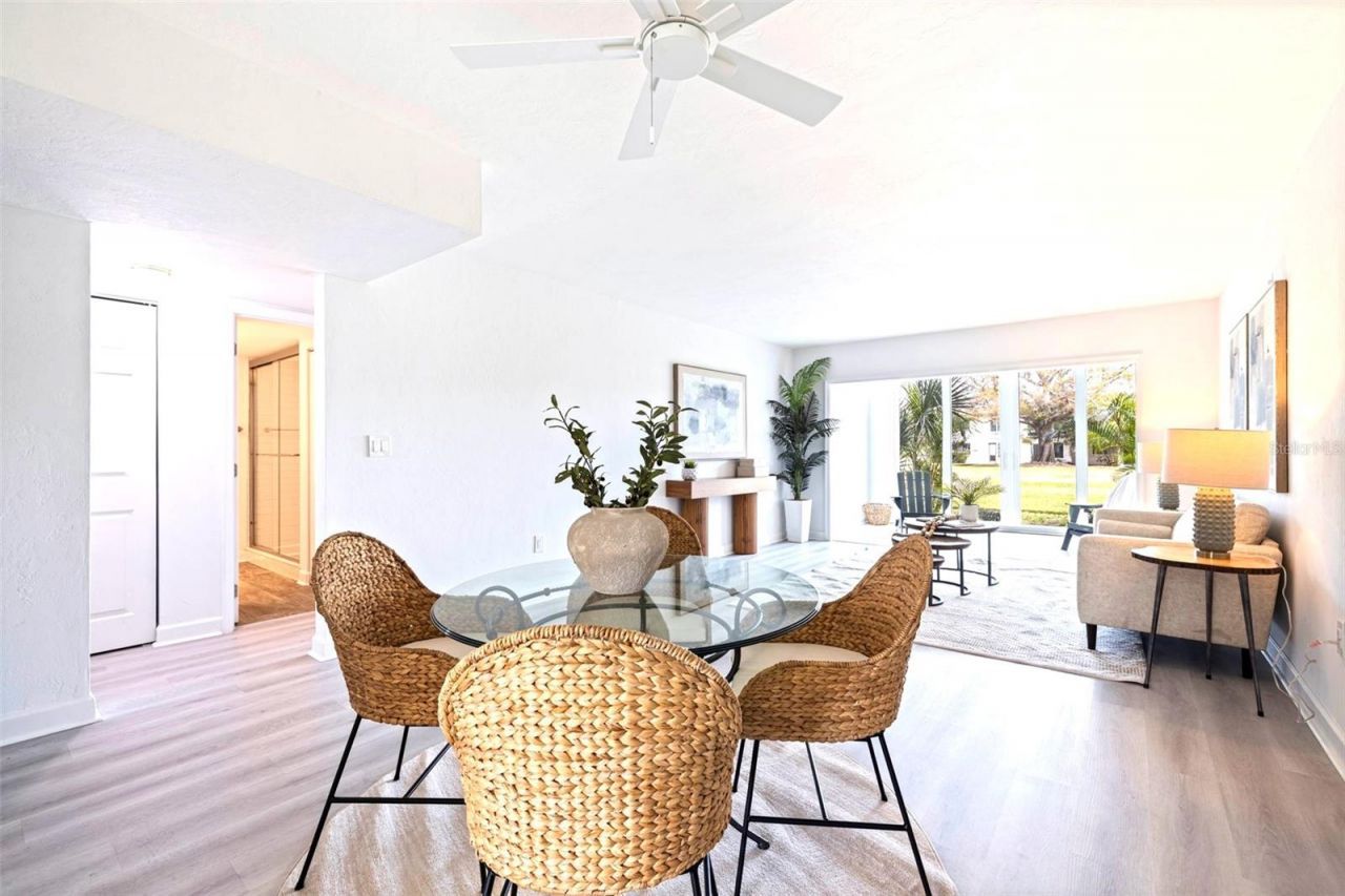 4480 Overlook Drive Ne, Unit 12, Saint Petersburg, FL 33703 Photo