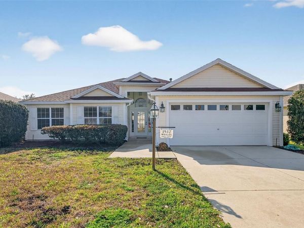 1932 ALISTAR COURT , THE VILLAGES, FL 32162