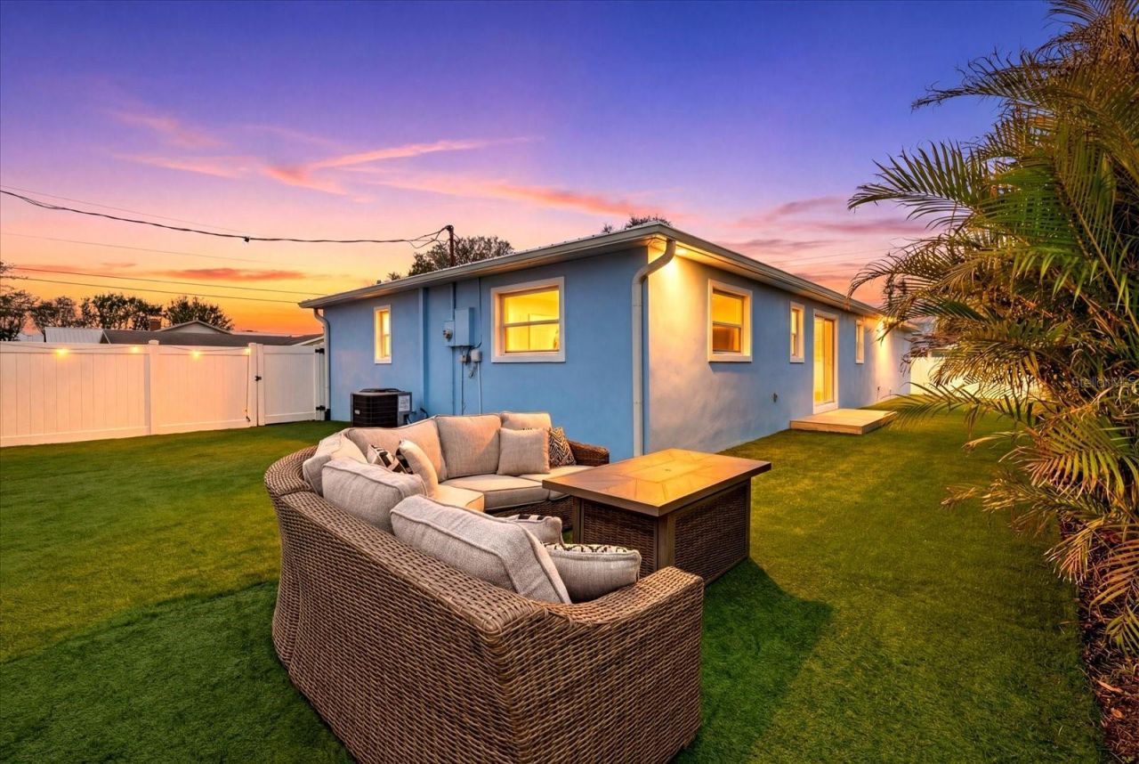 912 21st Avenue W, Palmetto, FL 34221 Photo