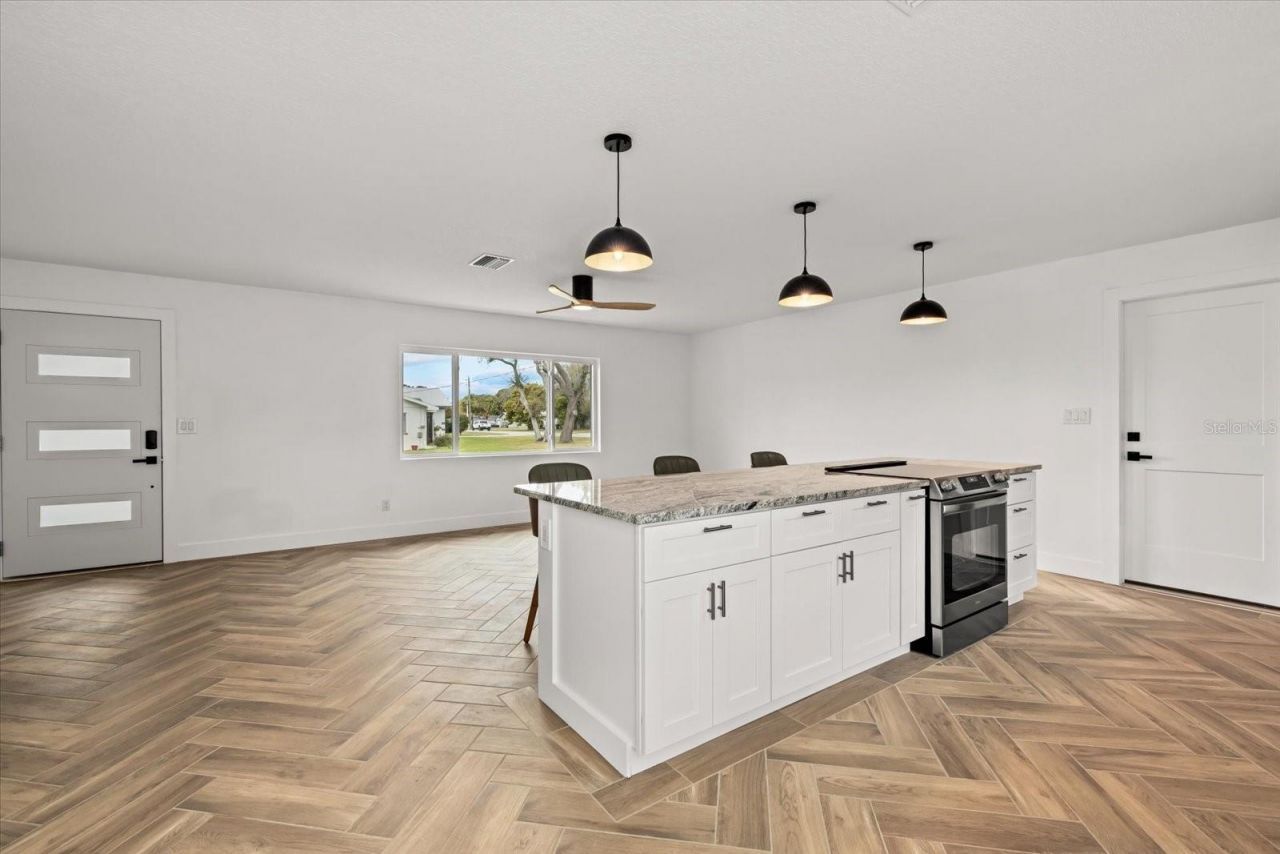 912 21st Avenue W, Palmetto, FL 34221 Photo