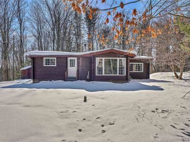 13357 Ward Road, Holland, NY 14080