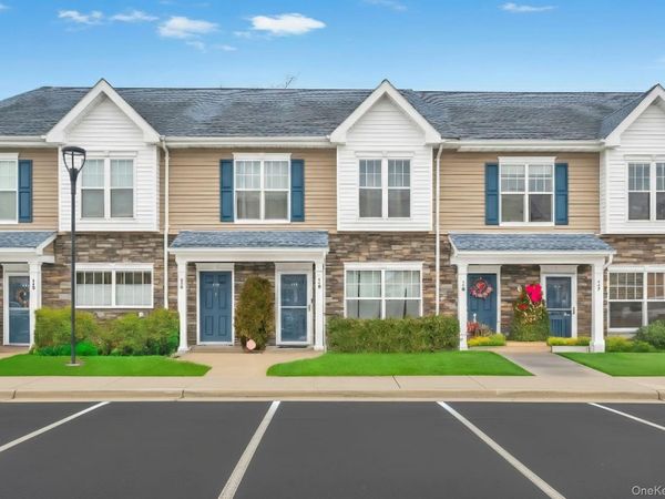 115 Weatherby Lane , Central Islip, NY 11722