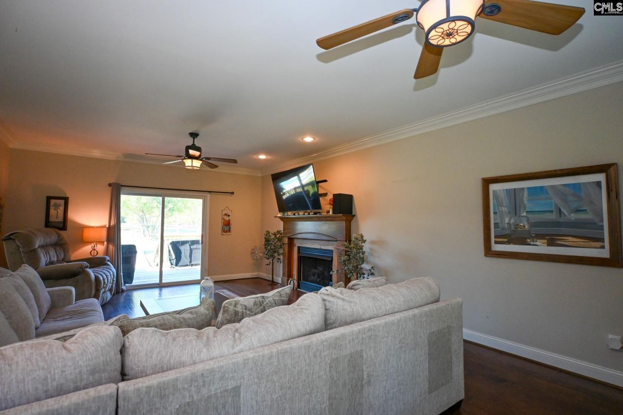 225 Pisgah Court  Photo 11