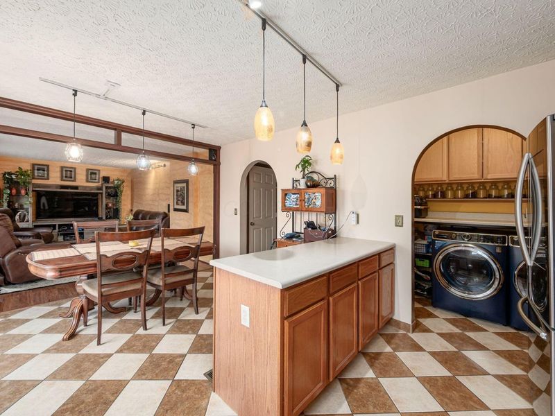 1429 Milridge Drive, Marysville, OH 43040 Photo 9