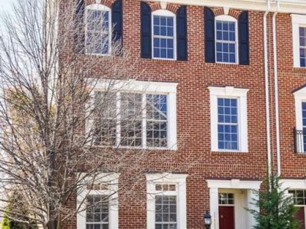 42469 REDSTONE TERRACE, BRAMBLETON, VA 20148