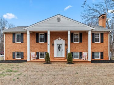 112 Hickory Way, Madison Heights, VA 24572