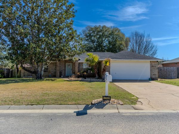 2748 Copper Reef Drive, Navarre, FL 32566