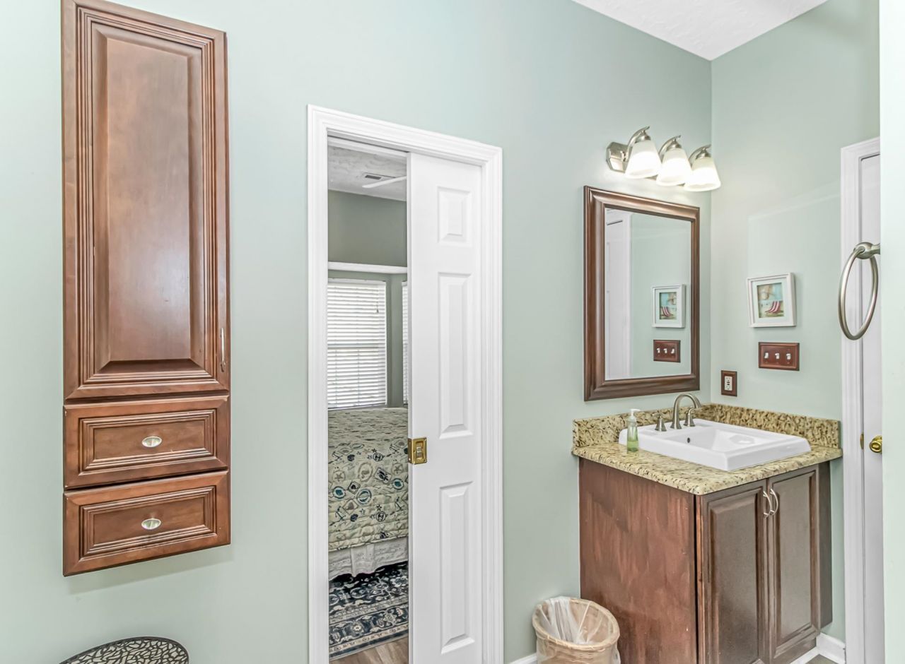 6001-1168 S Kings Hwy.  Photo 10