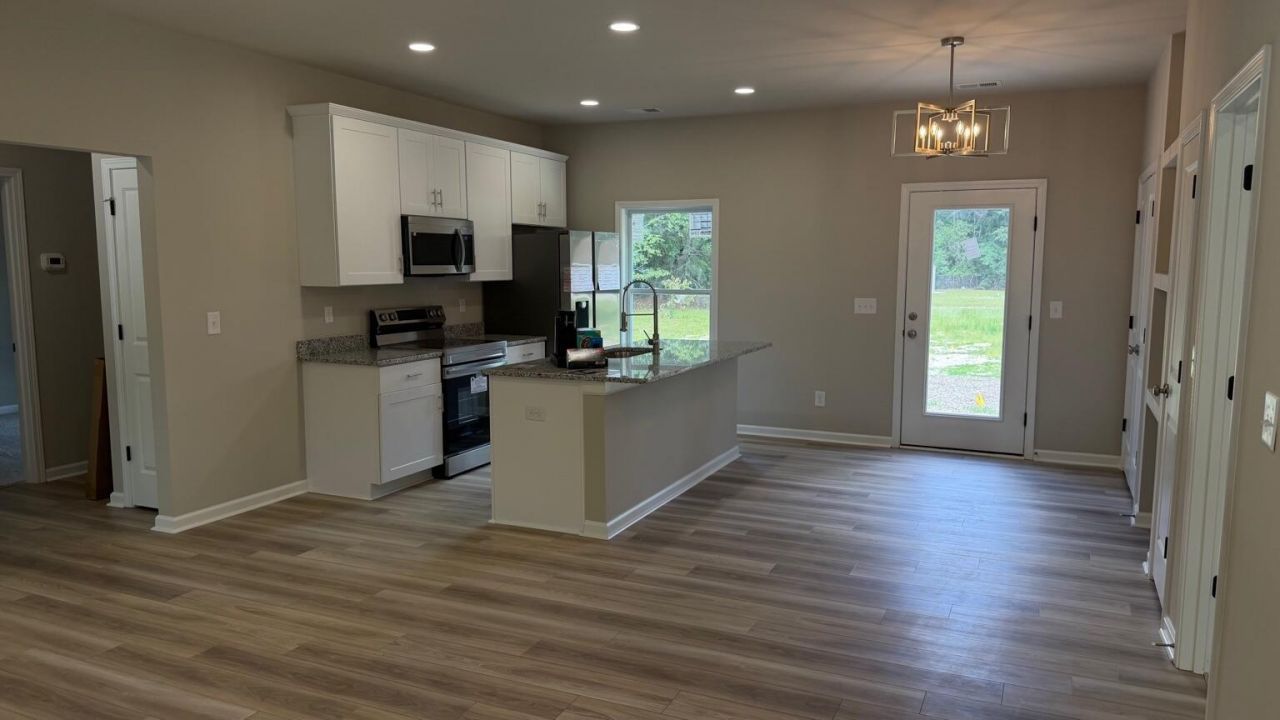141 Trotter Lane Photo 6