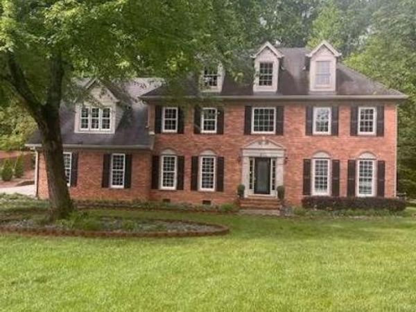 871 Cedar Trace SW, Lilburn, GA 30047