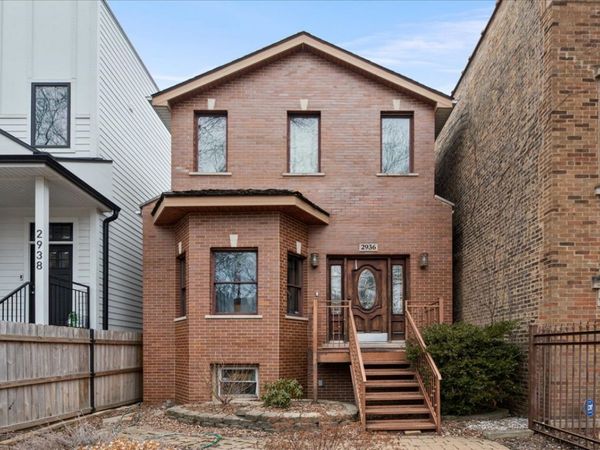 2936 W Belden Avenue, Chicago, IL 60647