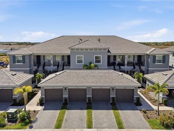11861 Venetian Lagoon DR, Unit 203, FORT MYERS, FL 33913