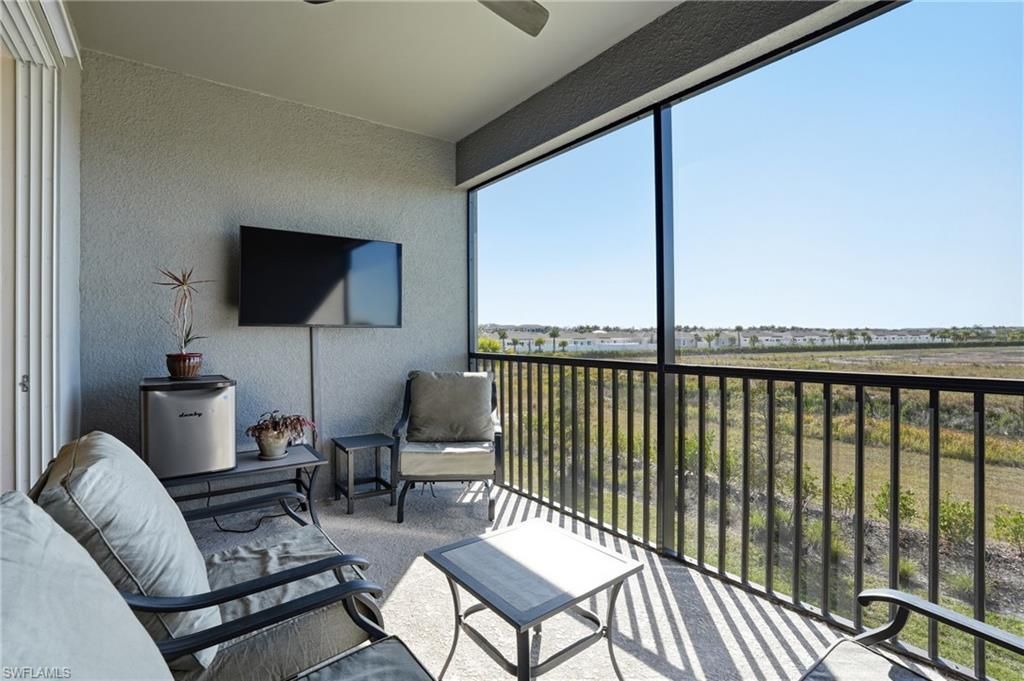 11861 Venetian Lagoon Dr, Unit 203, Fort Myers, FL 33913 Photo